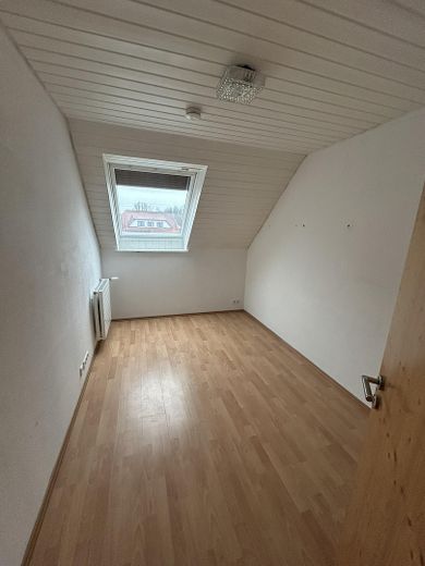 Gemoderniseerde twee-onder-een-kapwoning op toplocatie in Senden‑Aufheim – 140 m² woonoppervlak + groot kantoor - provisievrij – Helles Kinderzimmer 2