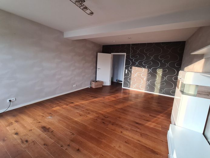 Lebenswertes & Hochwertiges Wohnen mit Blick auf den Rhein – Wohnzimmer