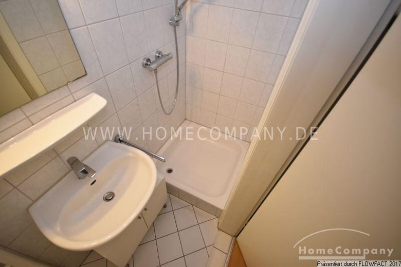 Splendido appartamento con balcone in posizione privilegiata – b98965aab54accb391537eb4e9e14ea989e40b7a.jpg