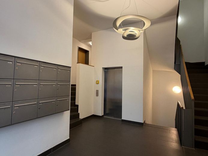 Ein Ort zum leben und Wohlfühlen- Eigentumswohnung in Tiergarten – Eingangsbereich mit Stil