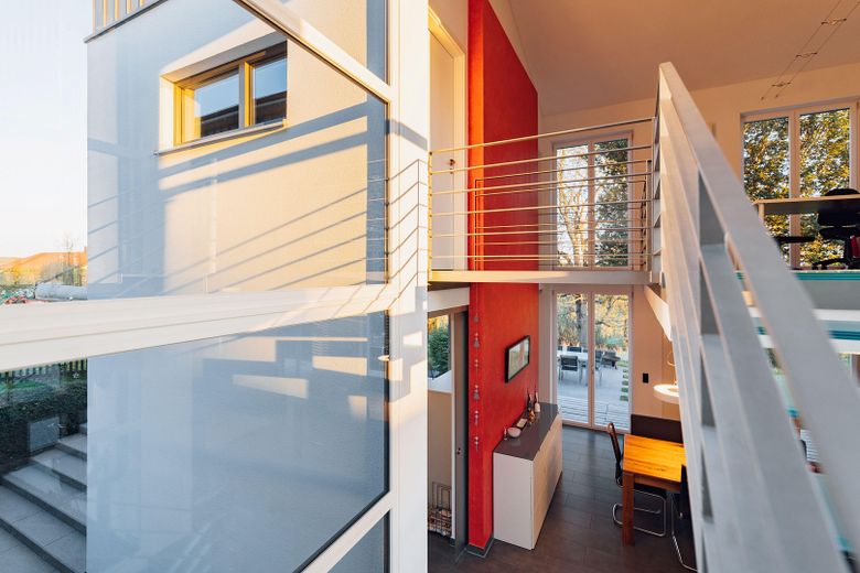 Freistehendes Einfamilienhaus bezugsfertig in unverbaubarer Südlage - Preis VB – Galerie