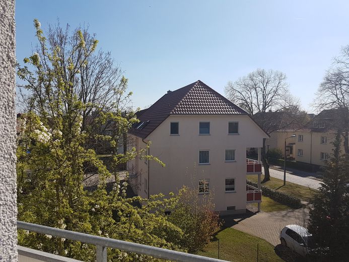 Edificio plurifamiliare con 10 unità abitative nel quartiere delle ville di Stendal – Nachbargrundstück