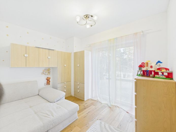 Charmante und energieeffiziente Architektenvilla mit hochwertiger Ausstattung – Kinderzimmer 1