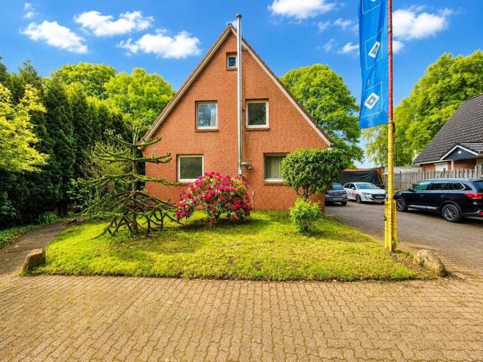 Naturliebhaber aufgepasst! Charmantes Einfamilienhaus mit Ausbaureserve – Foto 1