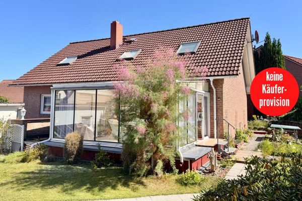 HORN IMMOBILIEN + Burg Stargard Einfamilienhaus mit Einliegerwohnung + separate gewerblichen Einheit