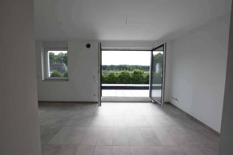 1 Zimmer / Schöne Aussicht – Wohnraum