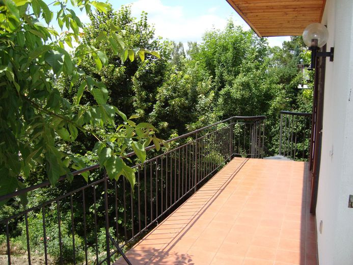 Balkon vor Wohnzi./ Schlafzi.