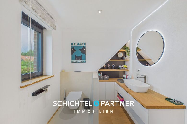 Hagen | Bezugsfertiges Einfamilienhaus | 2023 hochwertig modernisiert – S&amp;P | Wannenbad