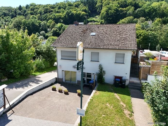 Campingplatz, Zimmervermietung und Gastronomie - gepflegte Familienexistenz in der Eifel – Einfamilienhaus