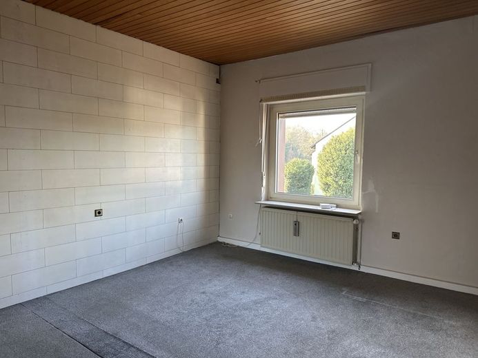 Freistehendes Zweifamilienhaus in Kirchhörde-Selbst einziehen oder vermieten – Wohnzimmer OG