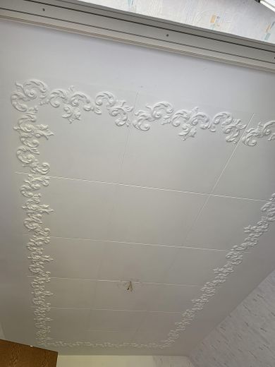 Stuck im Schlafzimmer