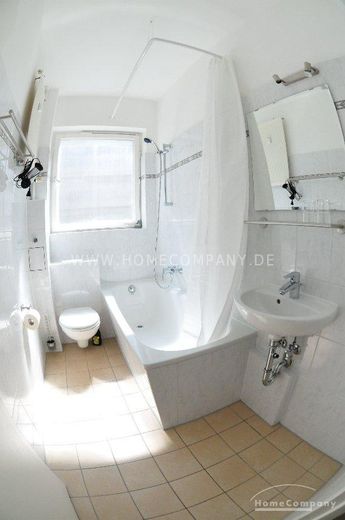 Möblierte 3 Zi.-Whg. in der City-West für Neu-Berliner – fe828f6dfffdbe7ebf3a4aa2fc953119d183cbb3.jpg