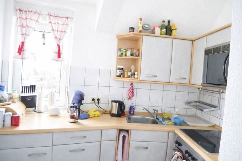2-Raum-Dachgeschosswohnung in bester Wohnlage von Ilmenau (Südviertel) – Küche