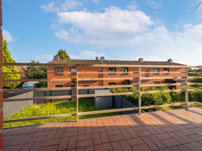 Gemütliches Reihenhaus mit Garten in Lentföhrden - Ein Familientraum in herausragendem Zustand – Blick vom Balkon