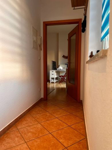 Helle 2-Zimmerwohnung mit Balkon im Zentrum von Zwickau – Flur