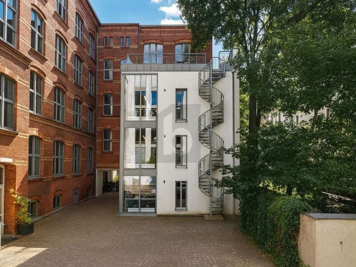 MODERNE KANTOORETAGE OP DE BESTE LOCATIE – Foto 1