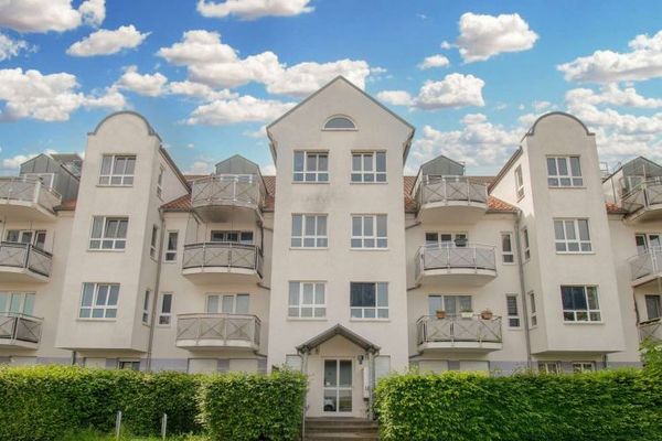 IMMOBILIENPAKET FÜR ANLEGER: 2 Maisonette-Wohnungen mit TG-Stellplätzen