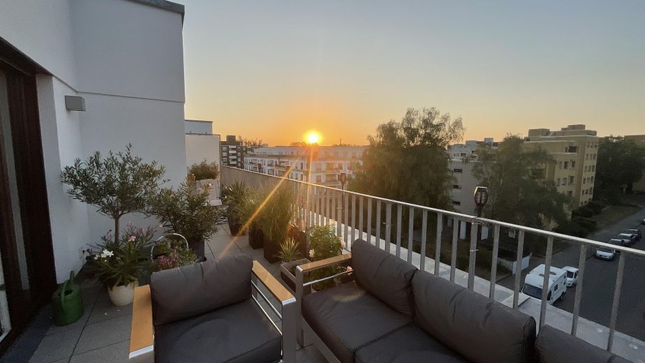 Dachgeschosswohnung mit Penthouse-Feeling – Foto 10