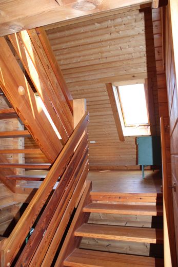 Blick auf offenes Spielezimmer