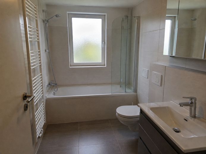 17 m² सुसज्जित WG-कमरा | नई 3-सदस्यीय WG | Sankt Augustin – Badezimmer