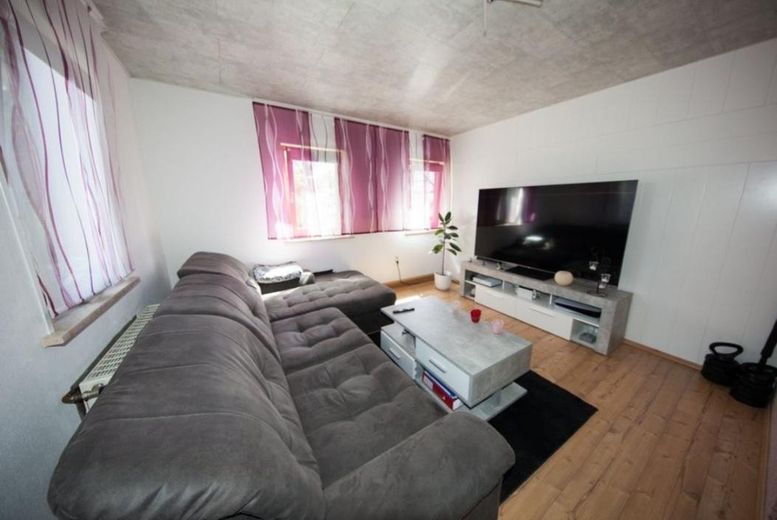 Huis met grote tuin en fruitbomen, landelijk, rustige ligging aan de dorpsrand – Foto 8