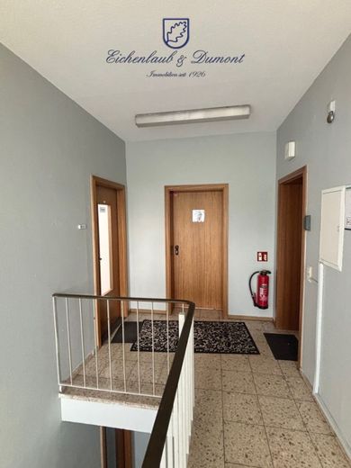 Moderne Bürofläche im Gewerbegebiet Saarlouis-Röderberg – Zugang im 1. OG