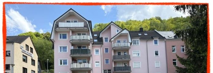 Appartamento maisonette di 3 locali con BALCONE e POSTO AUTO per autovettura ad Aue/Erzgebirge, in affitto a prezzo conveniente!
