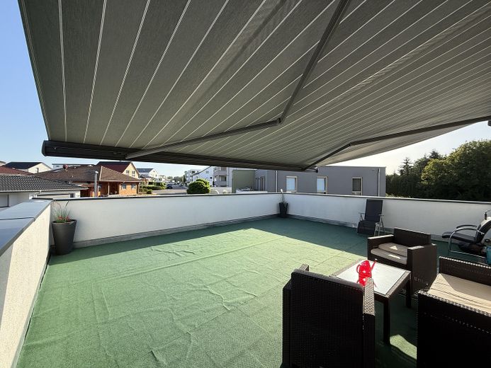 Wohlfühloase – modernes Einfamilienhaus mit Einliegerwohnung – Dachterrasse
