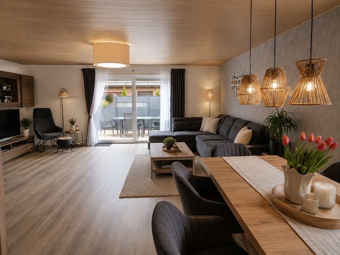 Großzügiges Zweifamilienhaus in ruhiger Feldrandlage mit Sommergarten, Balkon, Terrasse & Garage – Foto 12