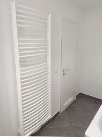 3-Zimmerwohnung in München (Lehel), 71m2, frisch saniert – Bad