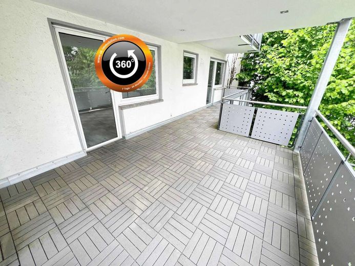 5-Zi RaumRiese mit XXL-Balkon + Close2 Japanese School – XXL-Balkon