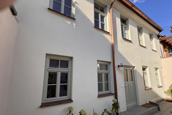 Appartamento duplex trilocale completamente ristrutturato (adatto a una casa condivisa) a Erlangen, vicino a Bohlenplatz