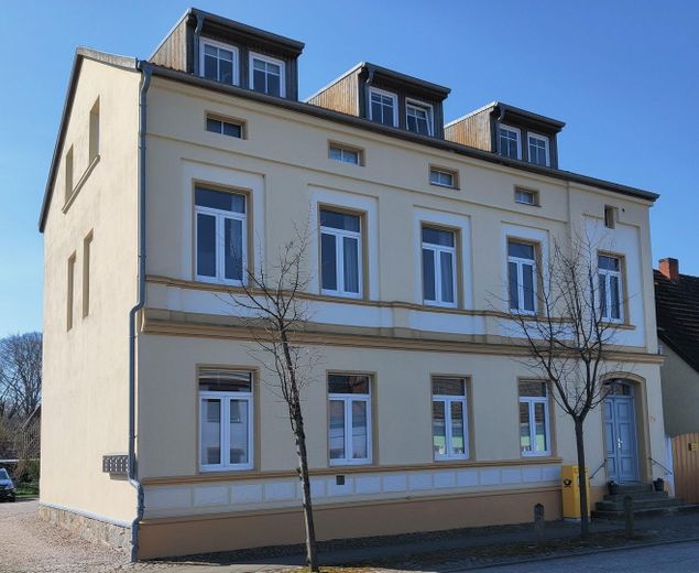 Haus-Straßenansicht