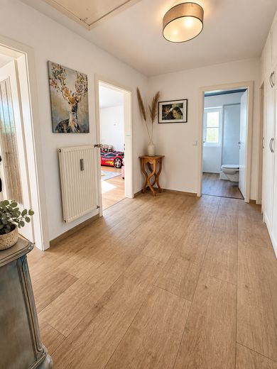 Affascinante casa unifamiliare con ampio giardino, piscina e sauna a Siegsdorf – Flur OG