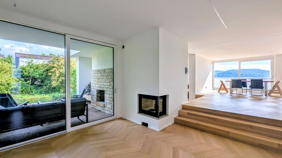 Kernsanierte Unternehmervilla mit einzigartigem Weitblick und luxuriöser Ausstattung – Kaminzimmer 1