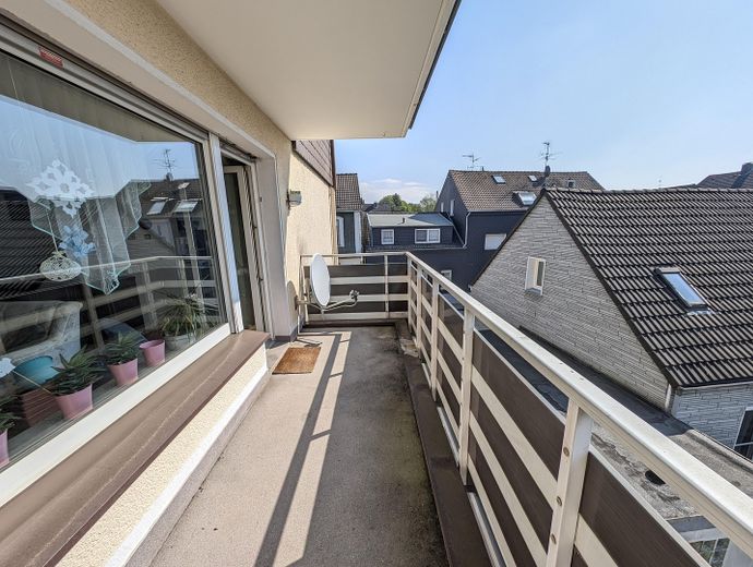 Provisionsfreie attraktive 3,5-Zimmer-Eigentumswohnung mit Garage in ruhiger Lage – Balkon