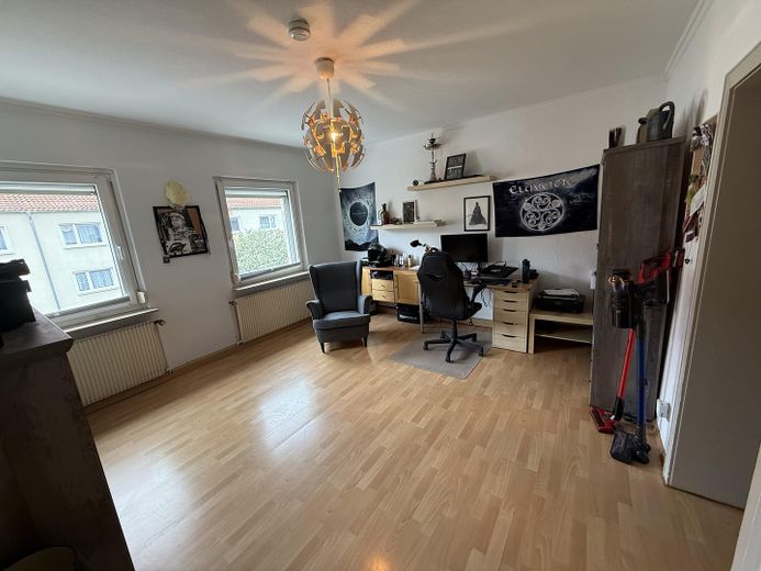 Wynajęte mieszkanie 2-pokojowe w bardzo dobrej lokalizacji – Wohnzimmer