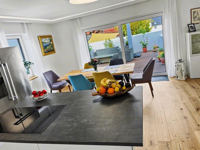 Blick auf Terrasse OG