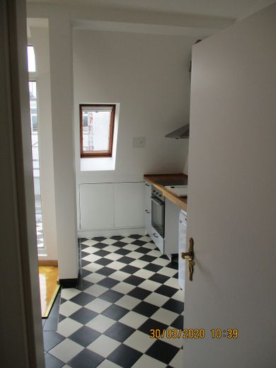 Wunderschöne 4-Raum Dachgeschoß-Altbauwohnung im beliebten Friedrichshain – Küche