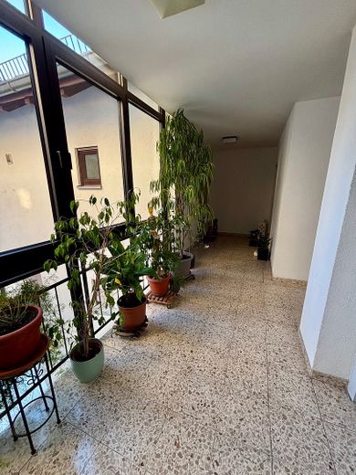 Zentrumsnahe 2 Zimmer Wohnung mit Balkon und Tiefgarage – Foto 4
