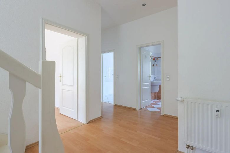 PROVISIONSFREI (Privatverkauf): Große 4-Zimmer-Wohnung in historischen Villa am Naturschutzgebiet – Foto 21