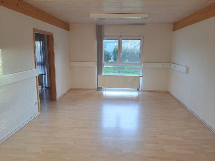 Repräsentative, lichtdurchflutete und klimatisiere Büro- / Praxisfläche in Durmersheim – Raum 2