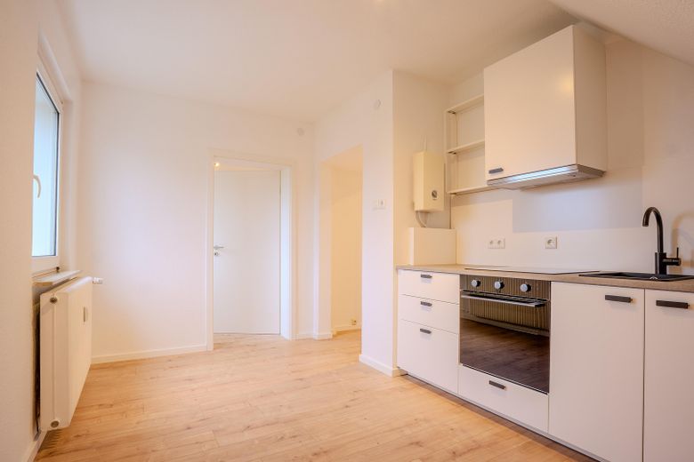 Einbauküche/Koch-Essbereich