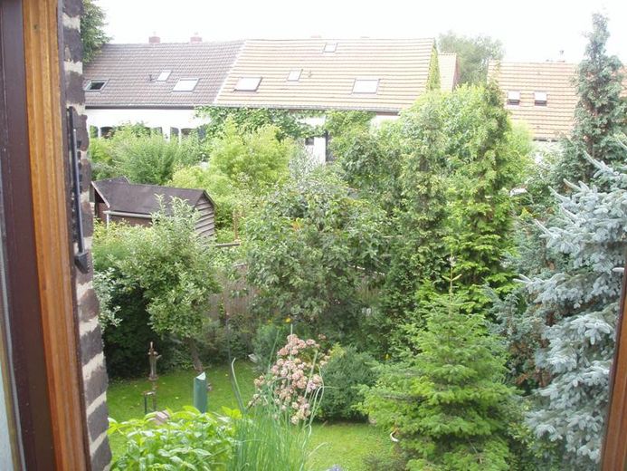 Helle 3-Zimmer-Wohnung -> ruhig und doch zentral gelegen – Gartenausblick