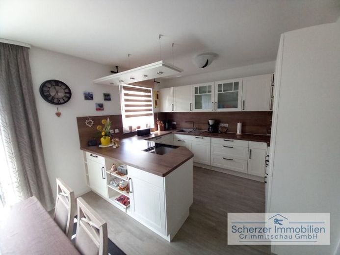 4-kamer appartement met hoogwaardige afwerking in nieuwbouw uit 2021, garage, balkon, parkeerplaats en meer. – Foto 1