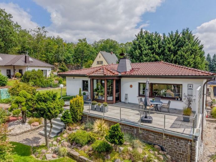 bungalow esclusivo con giardino da sogno – Foto 1