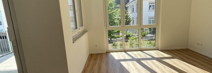 Wunderschöne 4 Zimmerwohnung mit Garten und Balkon