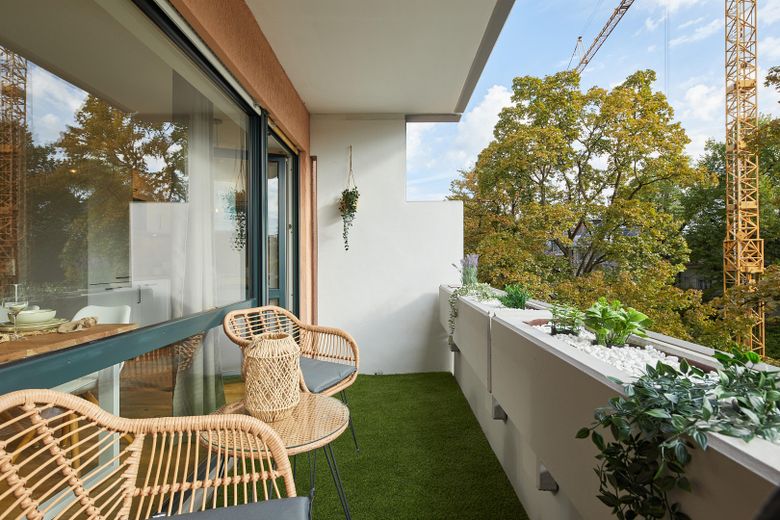 Top renoviertes und vollständig eingerichtetes Apartment in bester Schwabinger Lage - provisionsfrei – Balkon