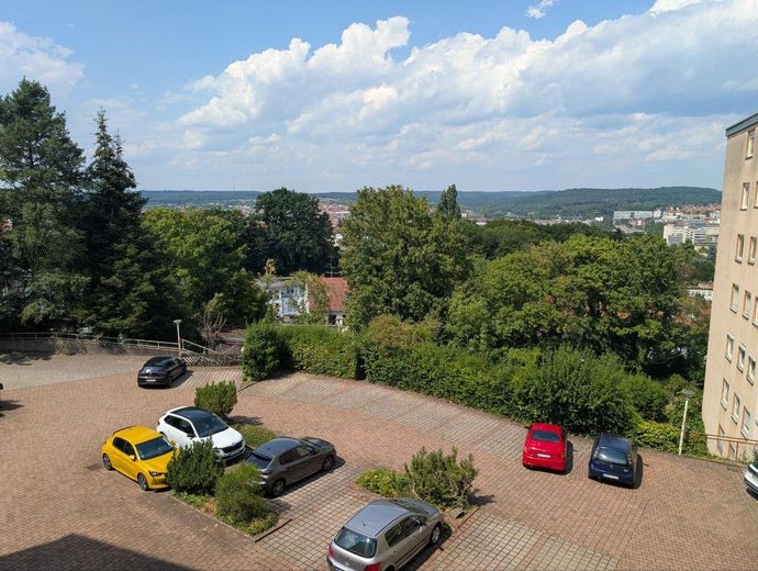 3 ЗКВ на Bellevue у Саарбрюкені – Ausblick mit Hof