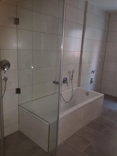 3-Zimmer-Wohnung (82,51 m²) in Neumarkt - Hallertorstraße 8 inkl. TG-Stellplatz – Bad